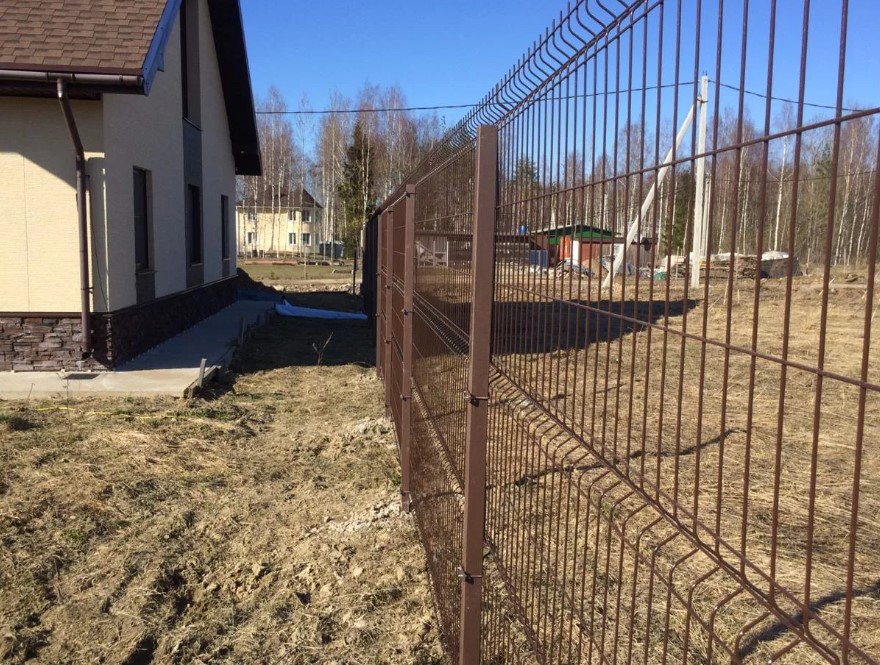 Купить 3 д забор коричневого цвета в Москве по цене от 1100 руб. 3 д забор коричневого цвета купить Москва