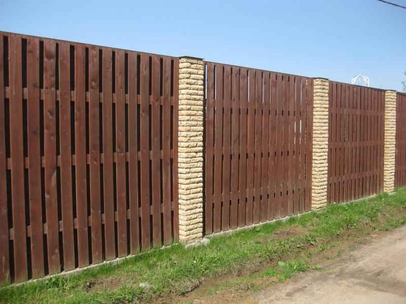 Купить Забор из штакетника шахматка для частного дома в Москве по цене от 1140 руб. Забор из штакетника шахматка для частного дома купить Москва