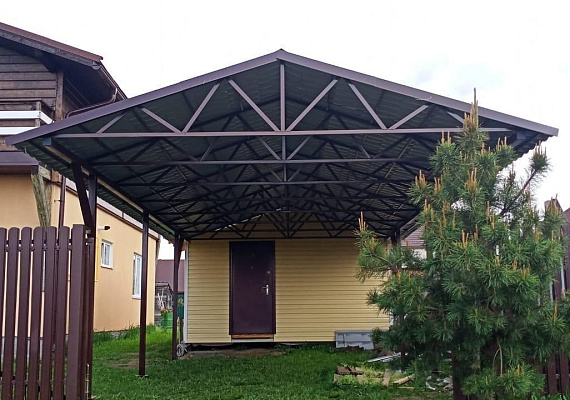 Навес для машины с двускатной крышей купить Москва